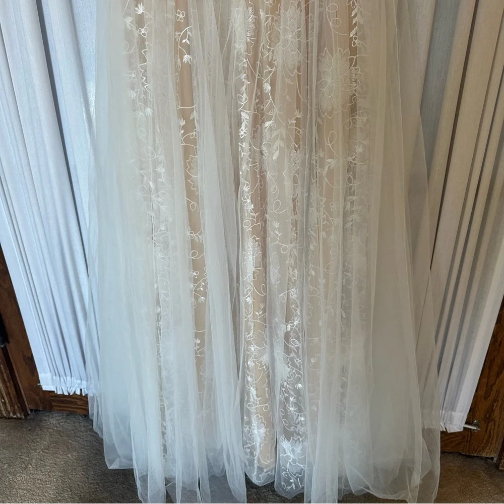 Hebeos White Nude A-line Appliqué Tulle Illusion Princess Wedding Gown - Picture 8 of 16